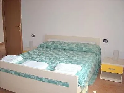 Βίλα Sleeps 6 Pool Wifi Ossuccio