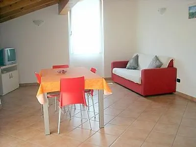 Sleeps 6 Pool Wifi Villa